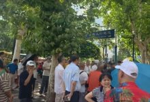 “马路股市沙龙”又火了，有老股民全仓券商股，“等了10个月终于赚了”-程序员中文网