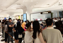 挤爆了!直击老铺黄金涨价前夕,“排队3小时进店”-程序员中文网