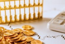 美联储降息首日,黄金失守3700美元,年内已累计涨超40%-程序员中文网